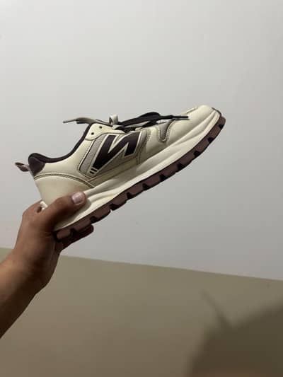 New Balance Sneakers – Excellent Condition