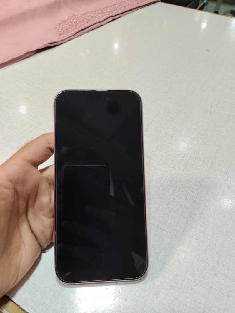 Apple iPhone 16 Pro Max 6