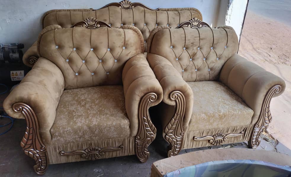 MashAllah sofa interior 0