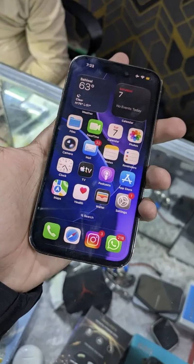 Apple iPhone 14 Pro 1