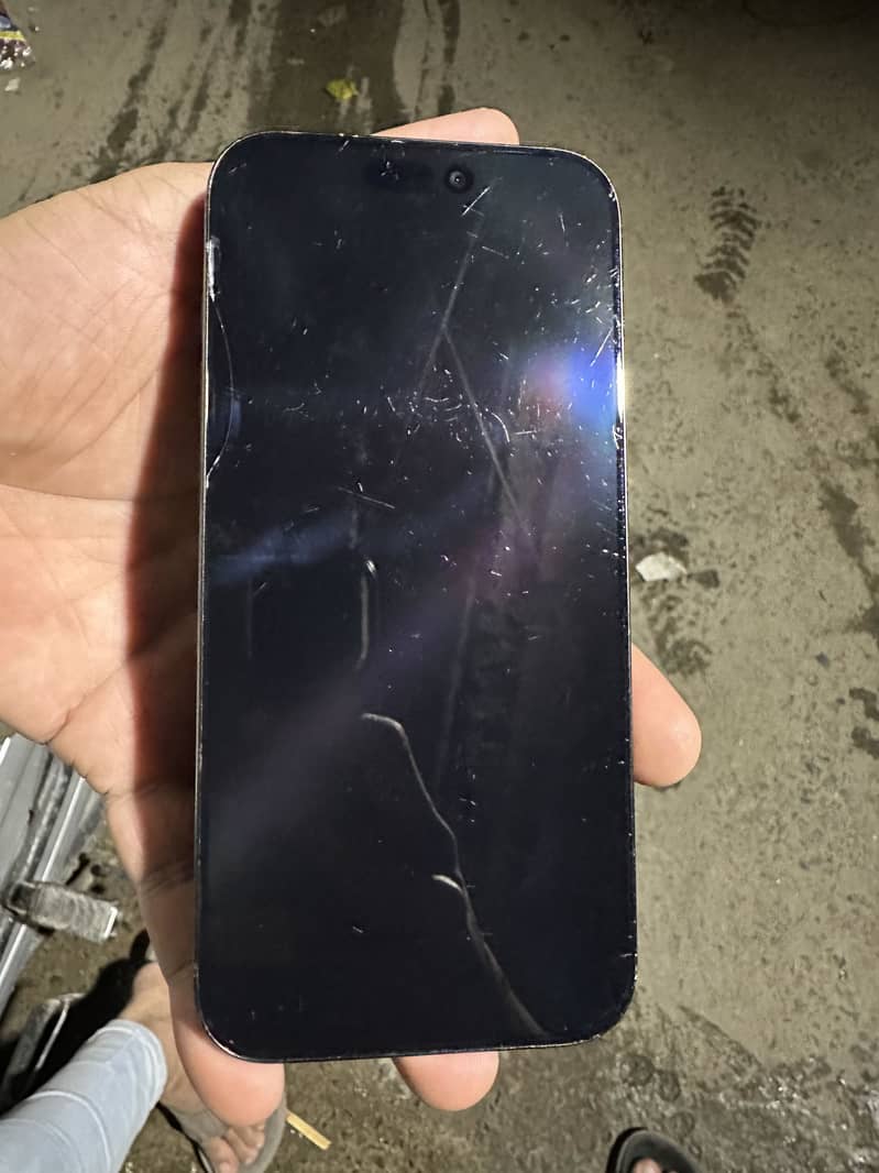 Apple iPhone 16 Pro Max 5