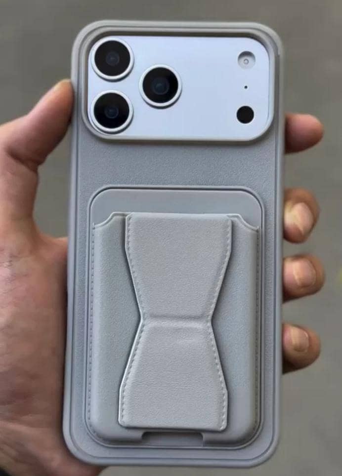 SnapStand Wallet Case 2