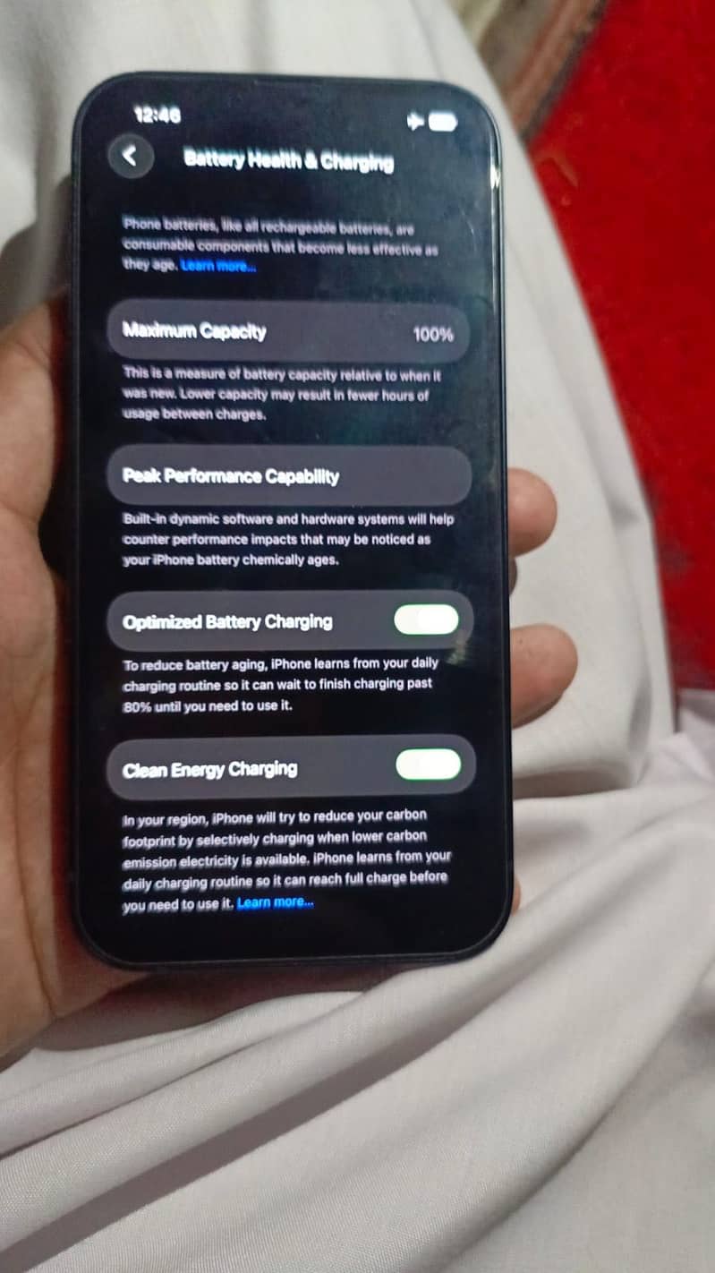 Apple iPhone 13 4