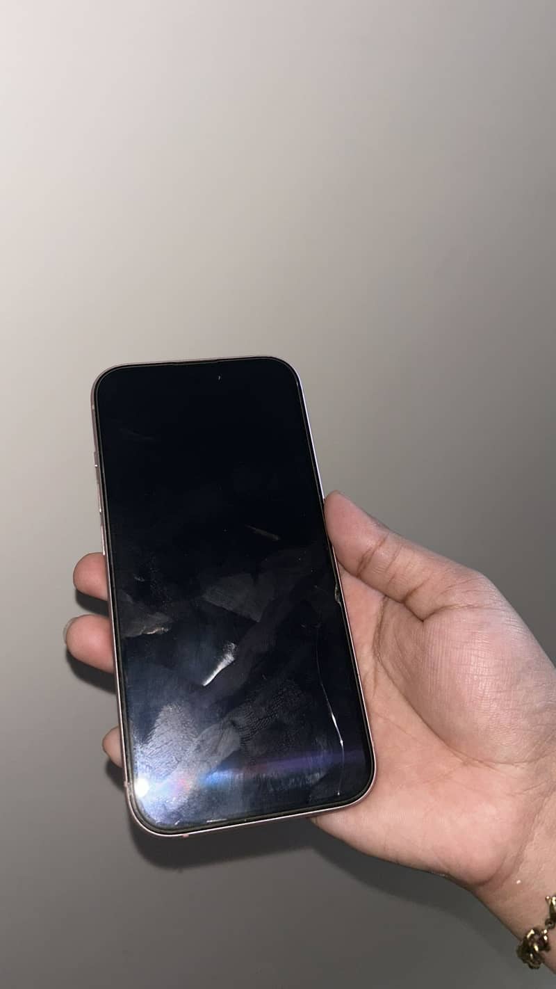 Apple iPhone 15 3