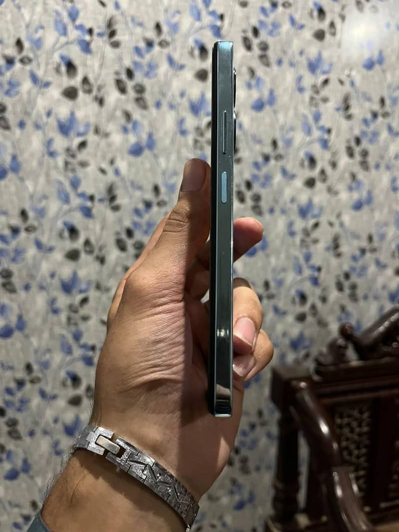 Infinix Note 30 7