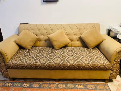 Sofa and table for sale