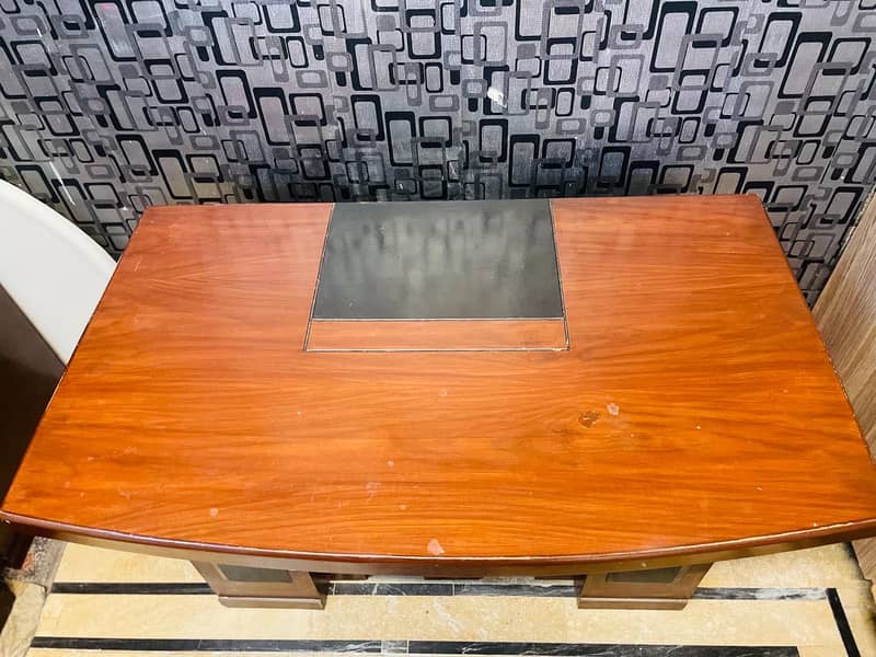 Office Table 0