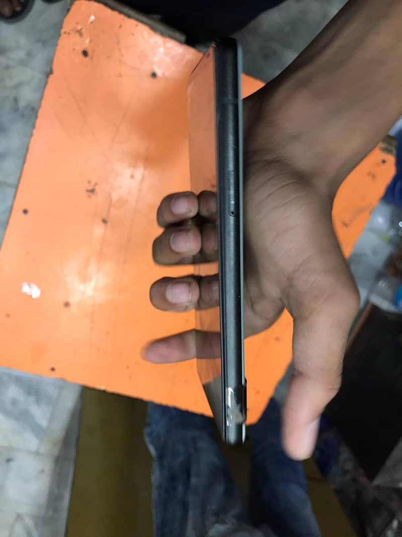 Google Pixel 6a 1