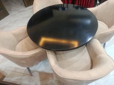 coffee tables chairs
