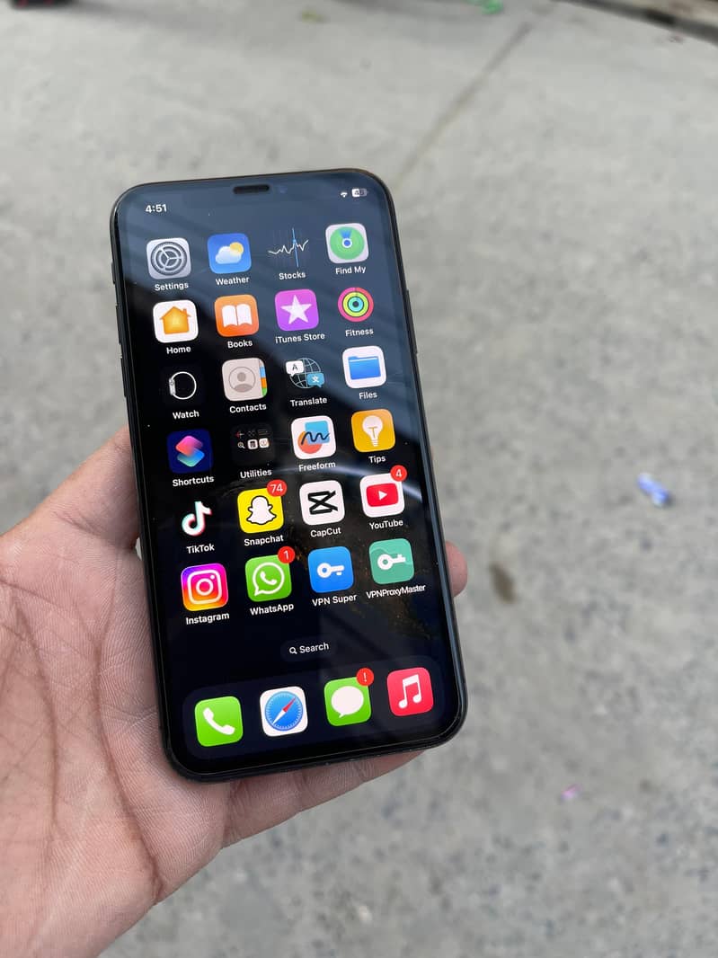 Apple iPhone X 2