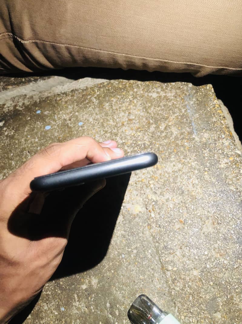 Apple iPhone 11 2