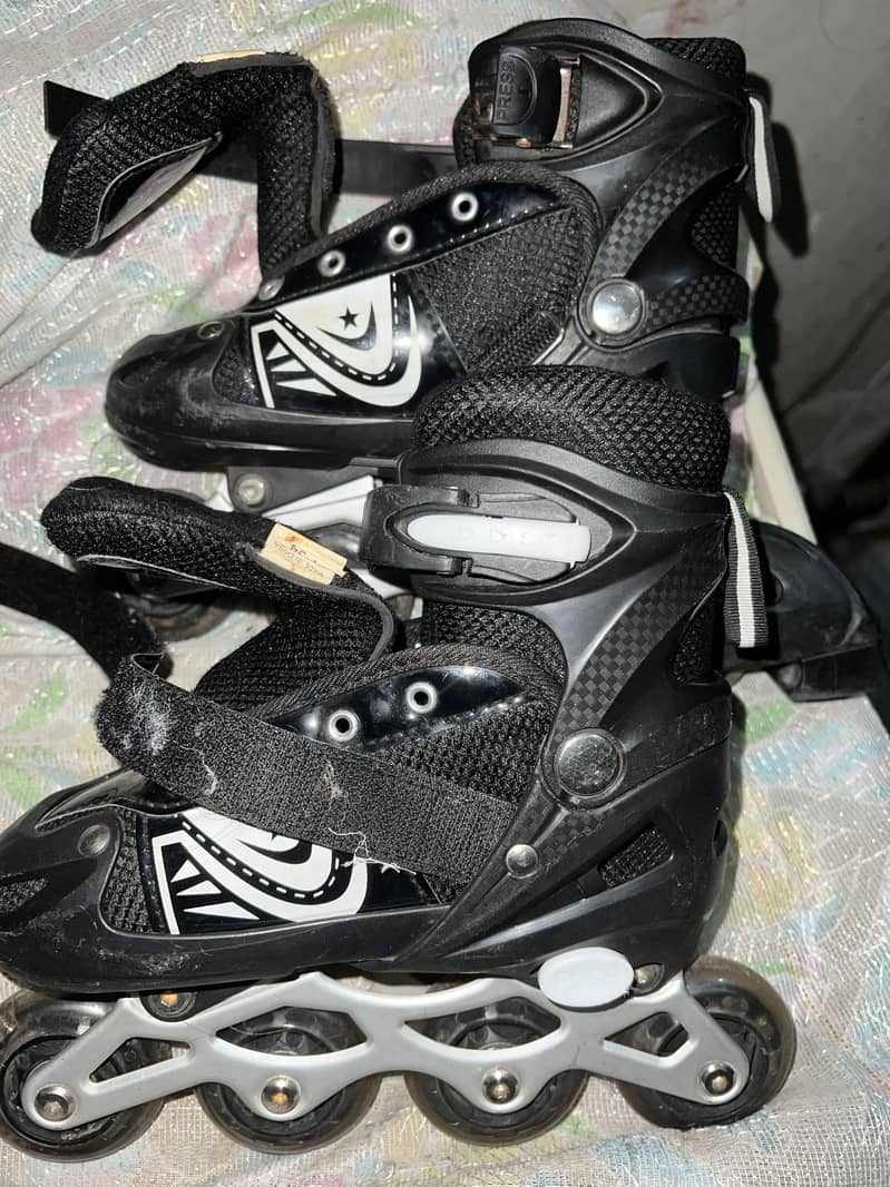 Skating roller shoes 2
