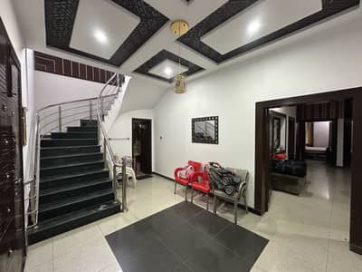 DC colony 1 kanal house for sale double corner facing park