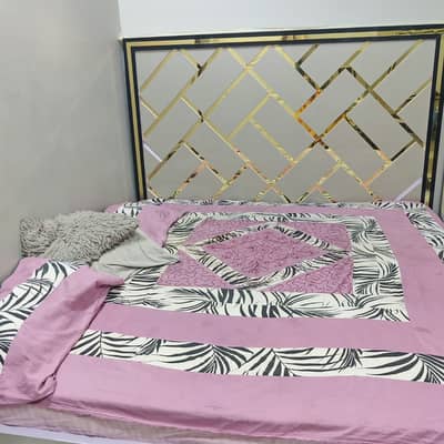 Shadi ka complete furniture set available In reasonable price