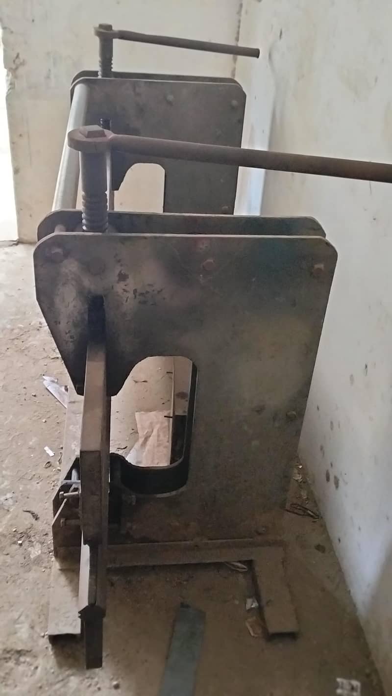 Manual sheet bending  machine 2