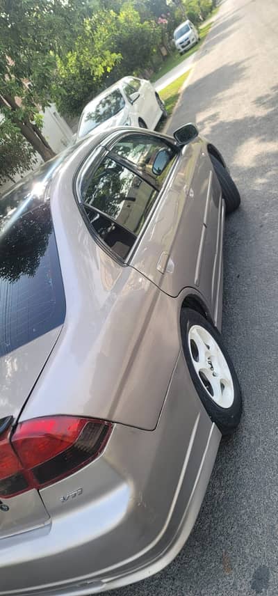 Honda Civic EXI 2001