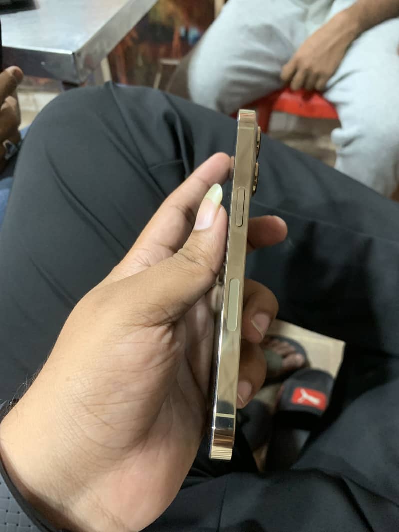 Apple iPhone 13 Pro 7