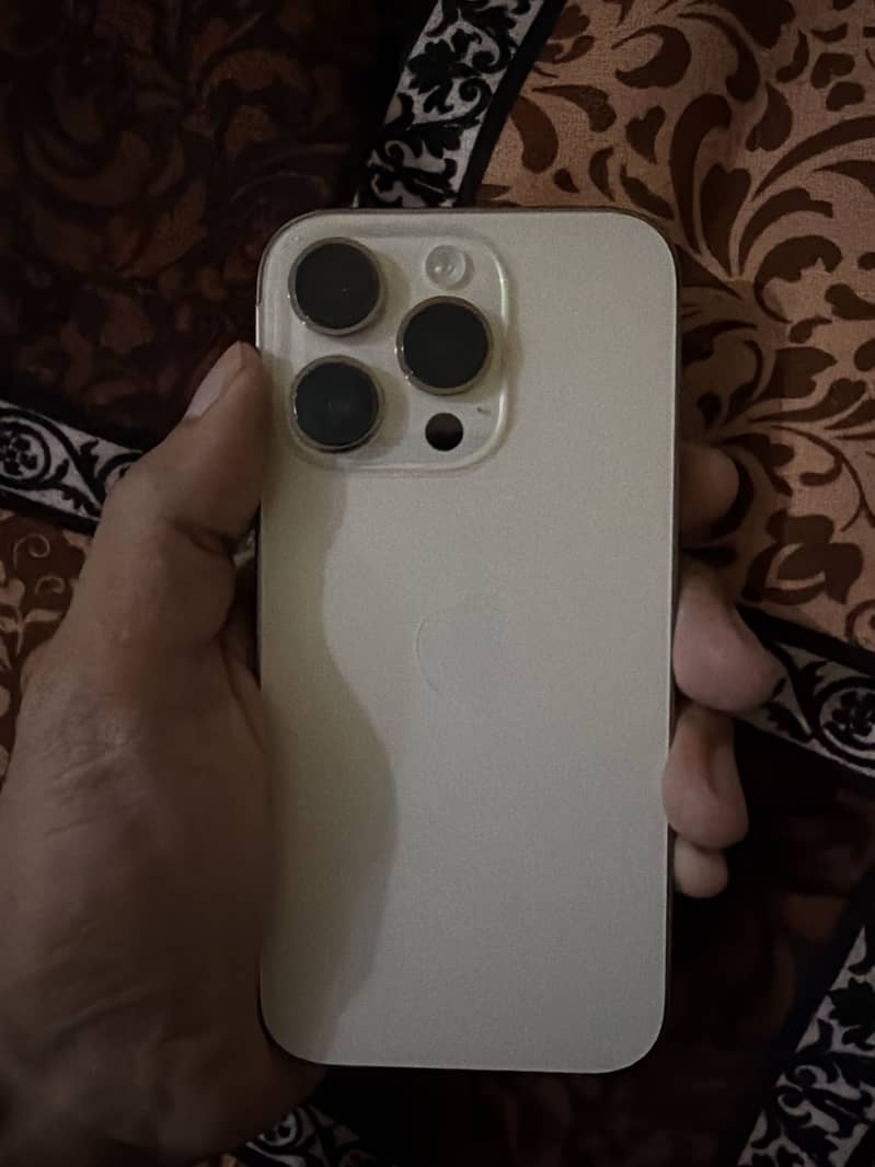 Apple iPhone 14 Pro 2