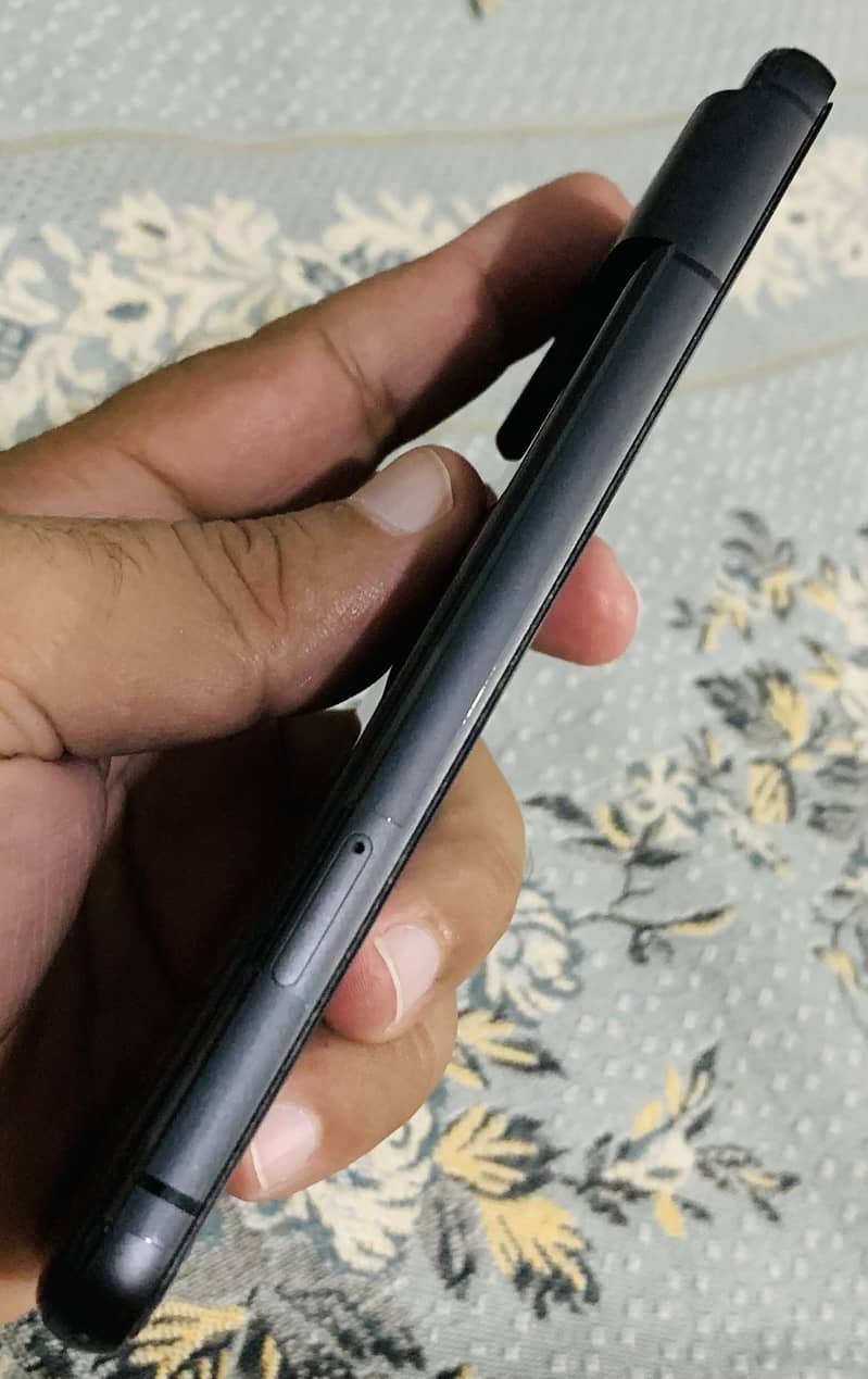Google Pixel 8 5