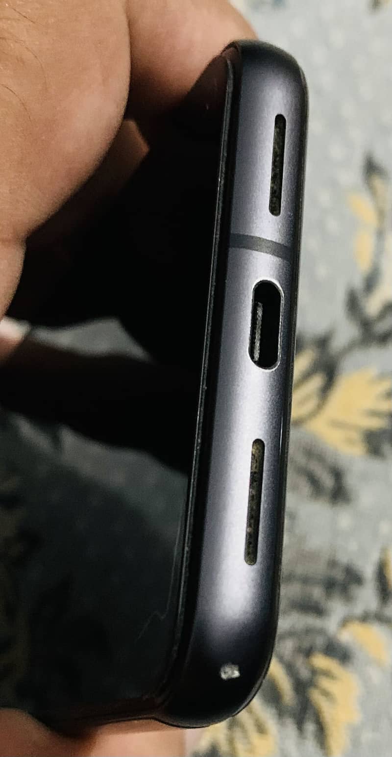 Google Pixel 8 6