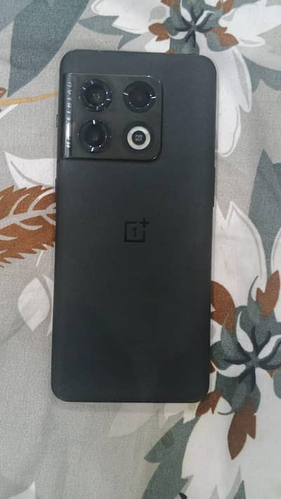 One Plus 10 Pro