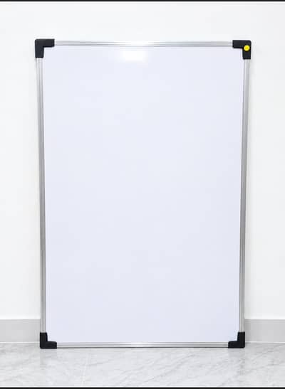 white board in good condition