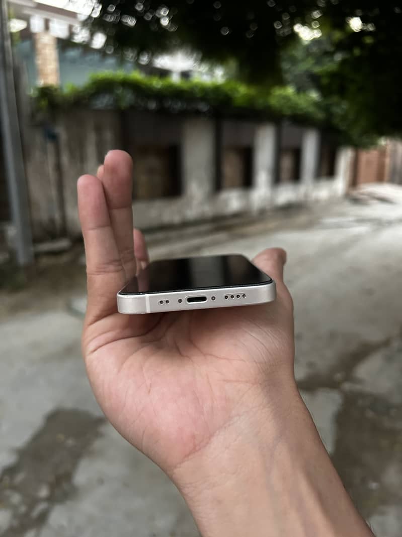 Apple iPhone 12 mini 1