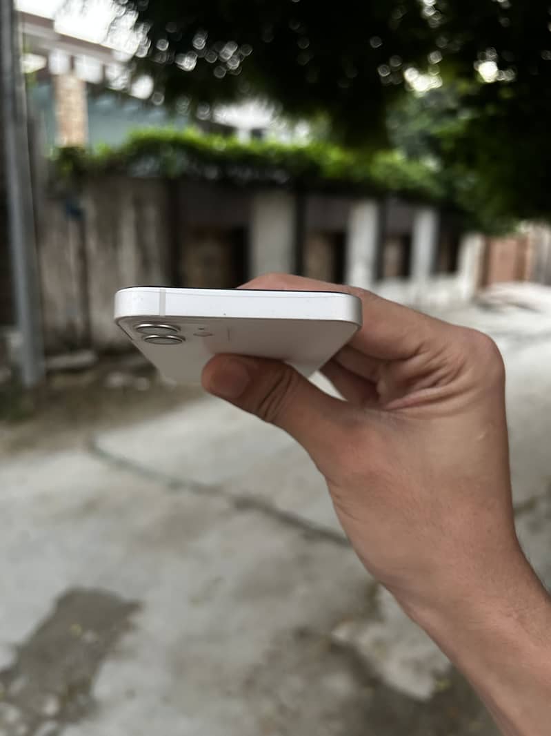 Apple iPhone 12 mini 2