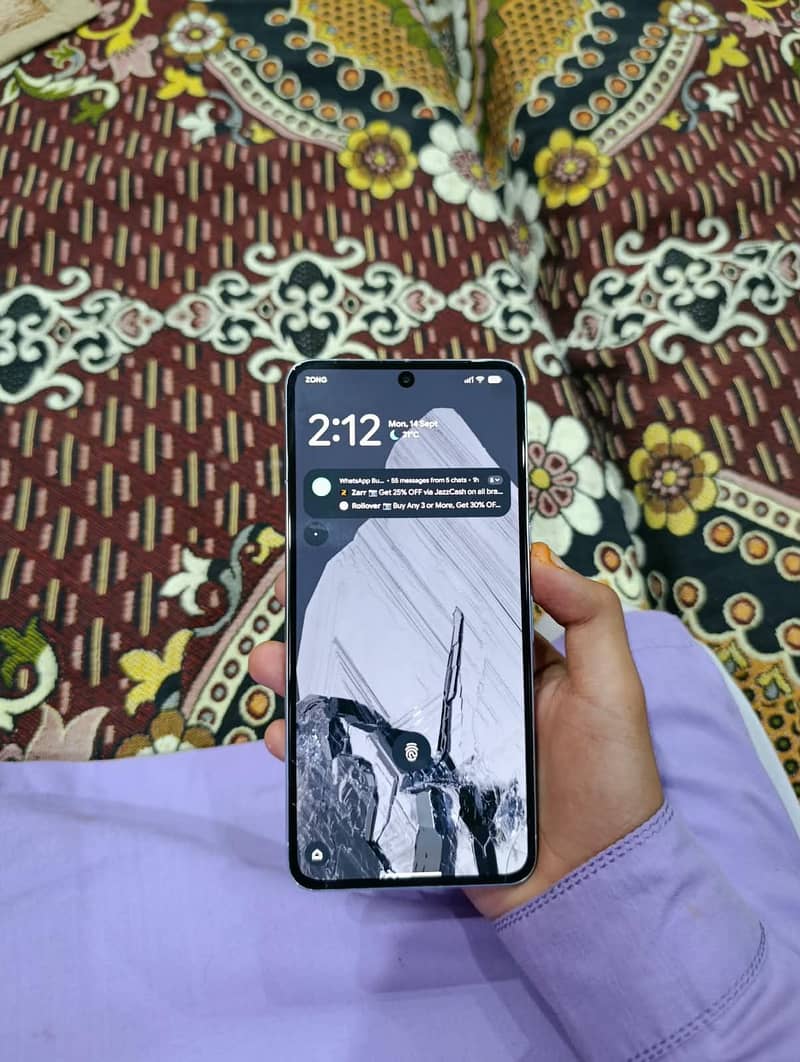 Google Pixel 8 Pro 6