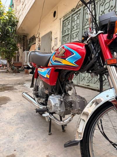 HONDA CD 70 2026 MODEL
