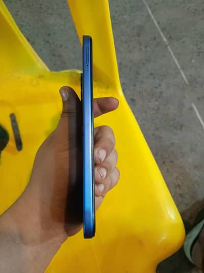 Infinix Smart 20 4+4/64 Royal  blue . . .