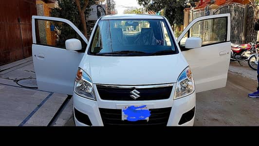 Car with Driver for Rent in Lahore | Local & Outstation