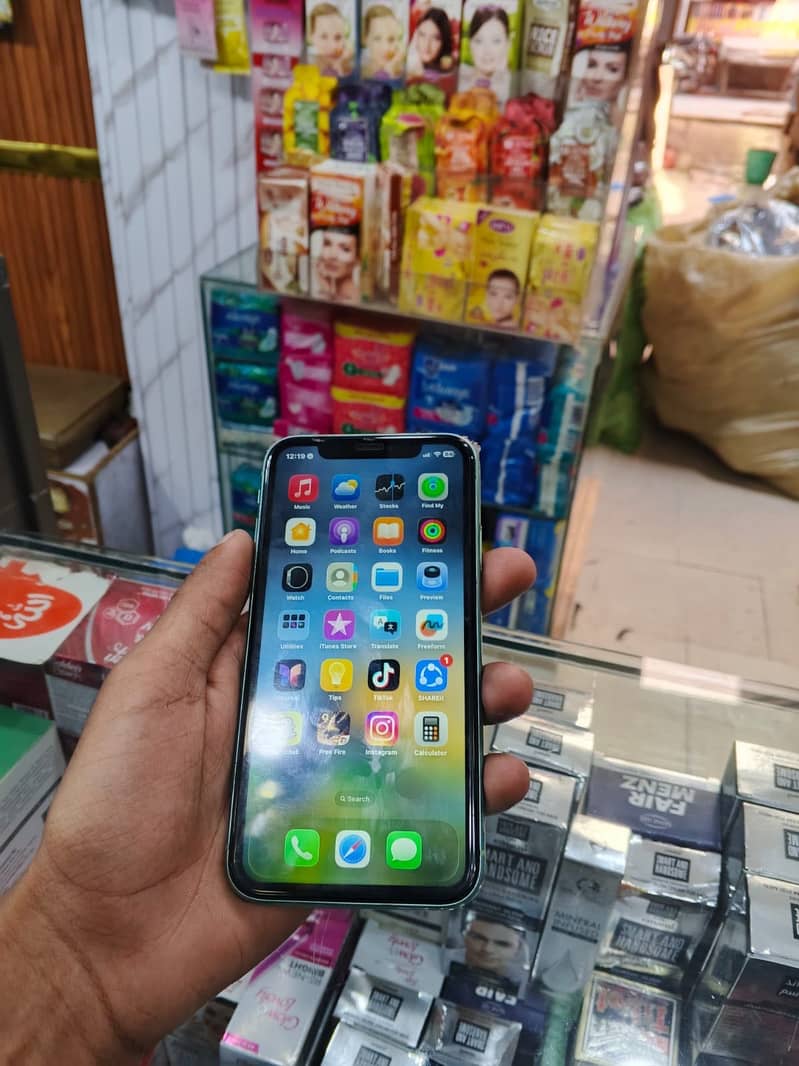 Apple iPhone 11 9