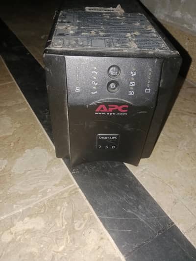 apc 750 watts smert ups urgent sale