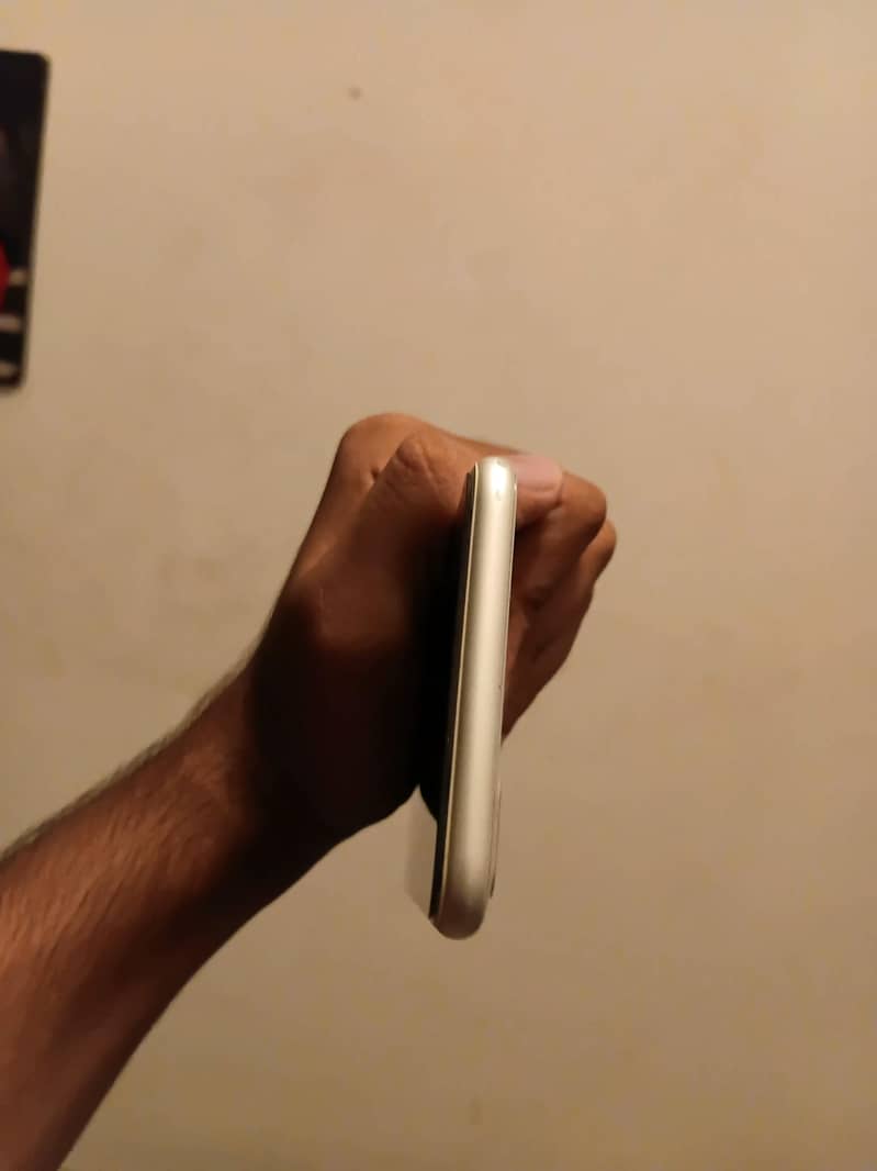 iPhone 8 Plus 4