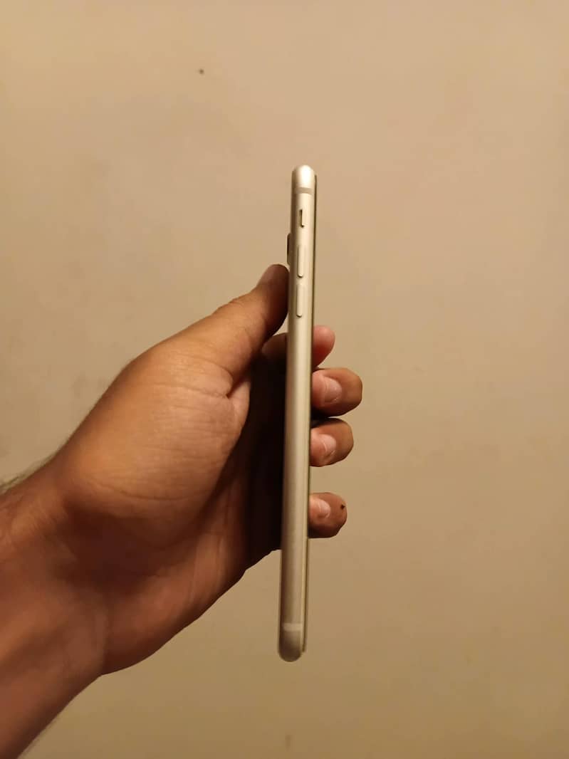 iPhone 8 Plus 6