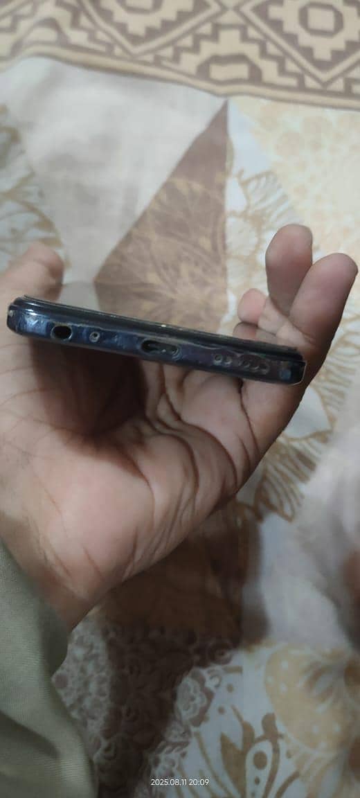 Tecno Spark 10C 4