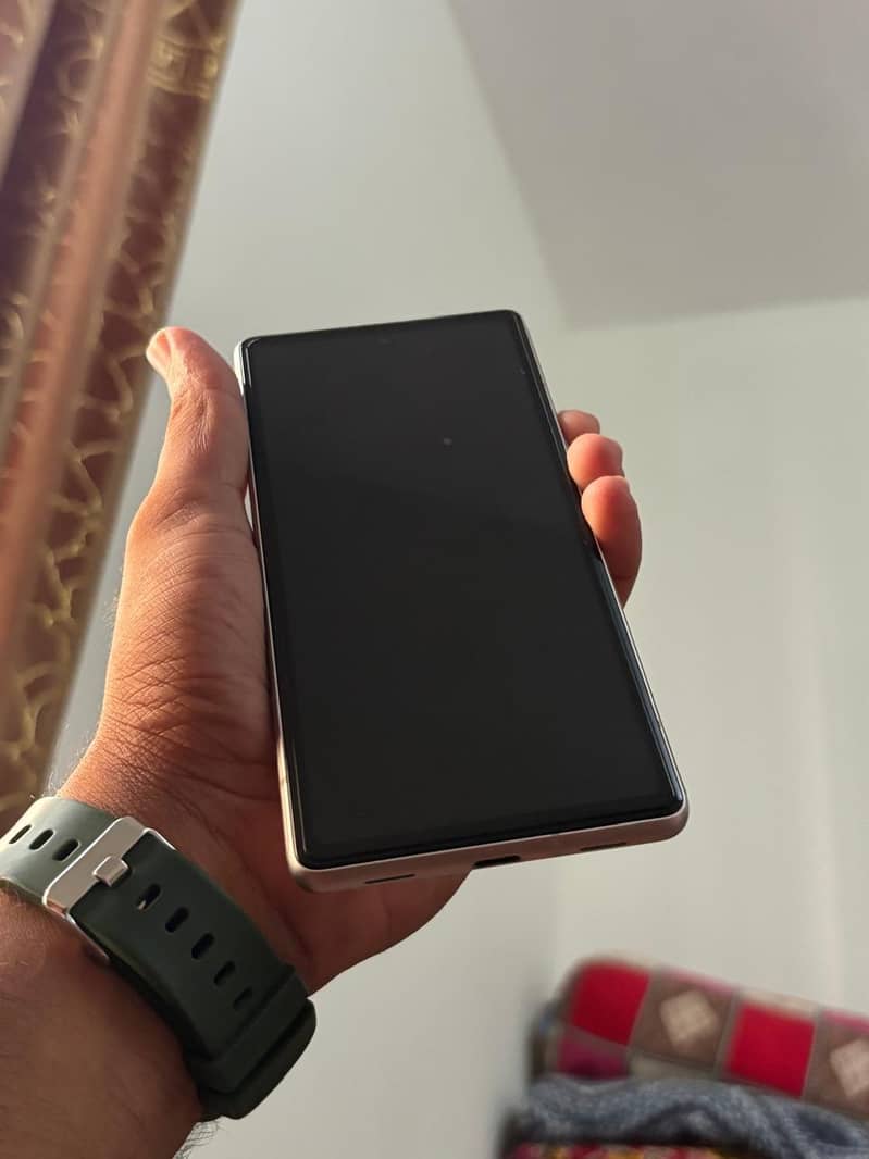 Google Pixel 7a 1