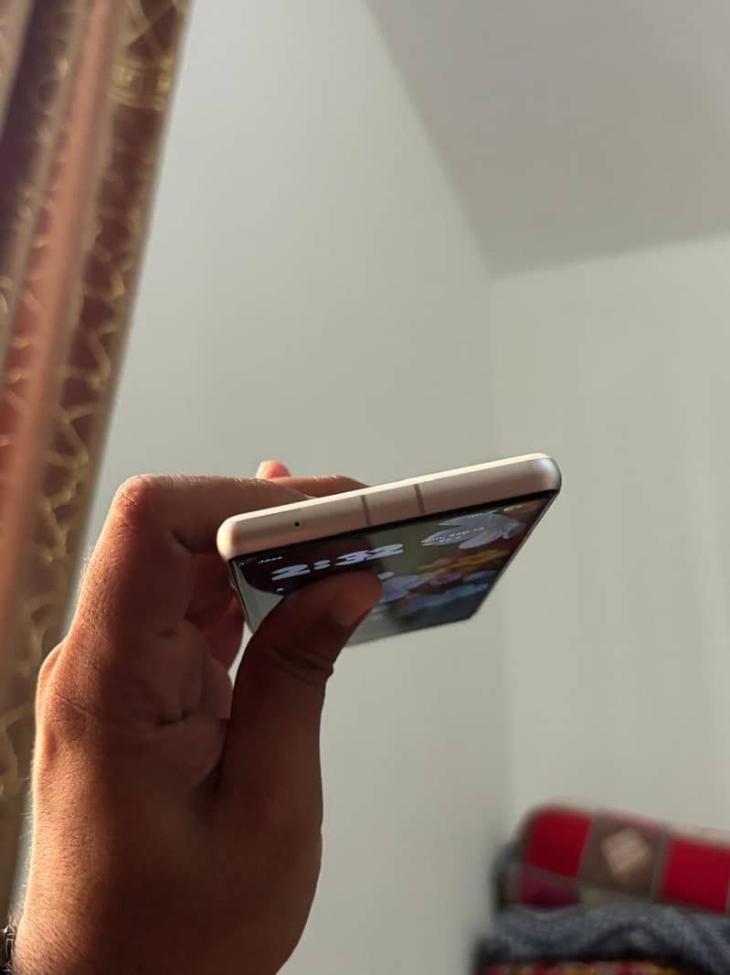 Google Pixel 7a 4