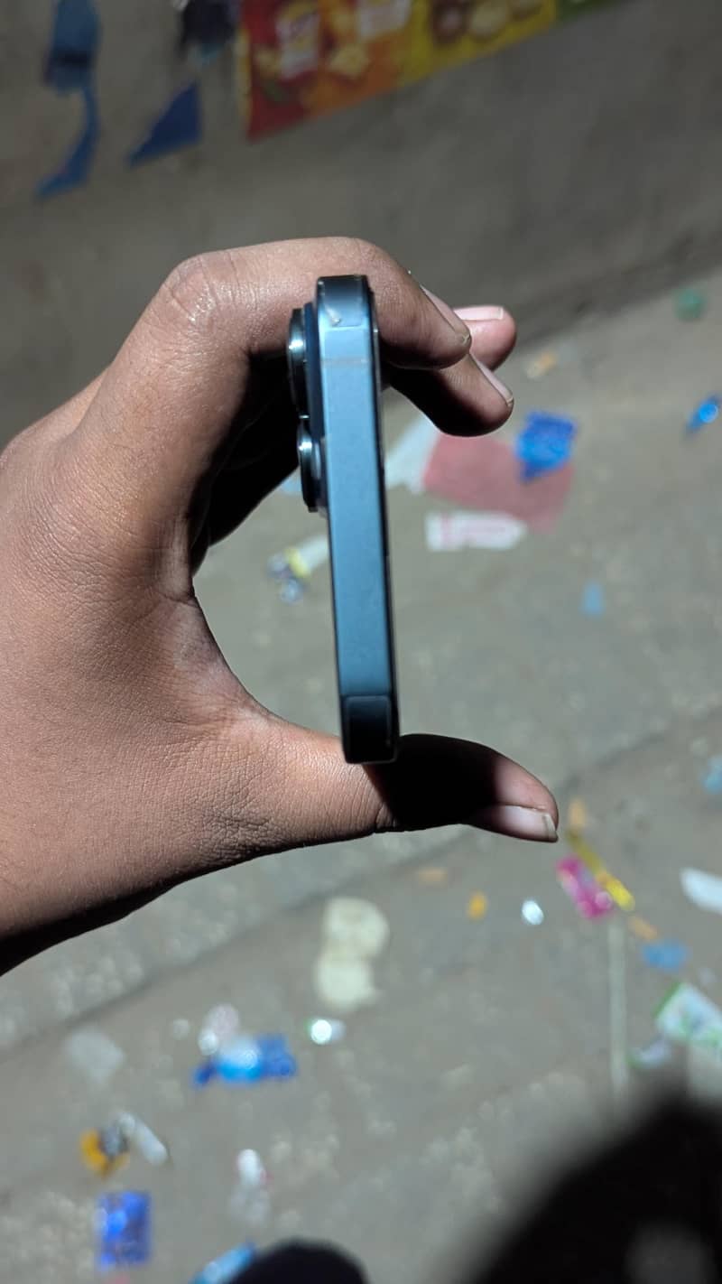 Apple iPhone 14 5