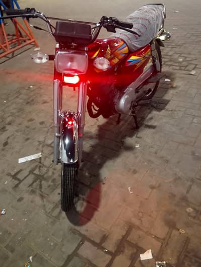 Honda 125 Euro II Model(2013/14) Karachi no Golden Number (4141)