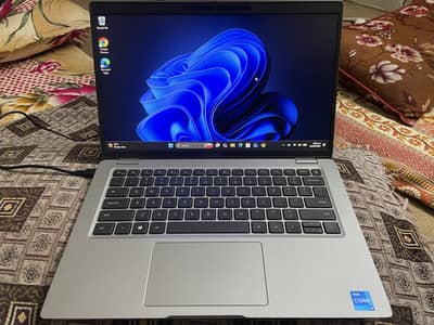 Latitude 5420 i5 11th gen 16gb Ram 256 SSD