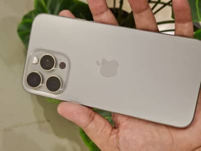 Apple iPhone 15 Pro Max JV