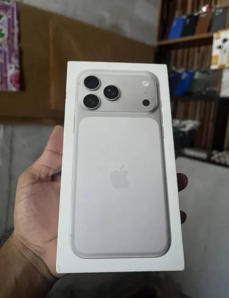 Apple iPhone 17 Pro Max 0