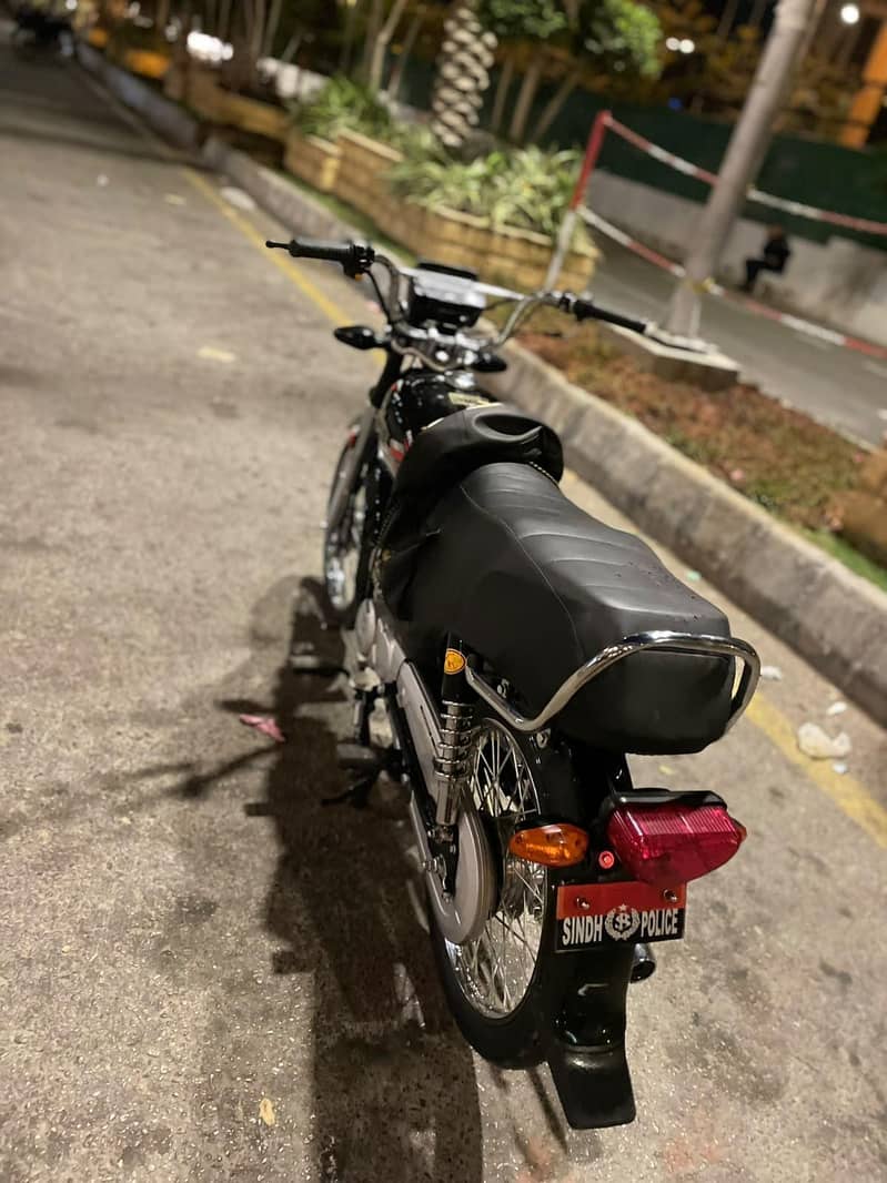 Unique Ud-70cc 4