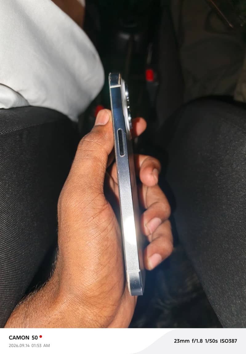 Apple iPhone 14 Pro 0