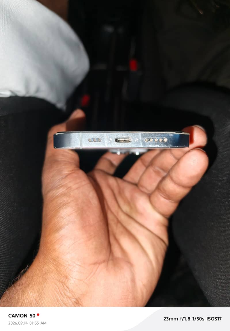 Apple iPhone 14 Pro 2