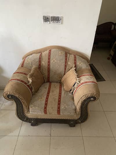 SOFA SET (7 SETTER)