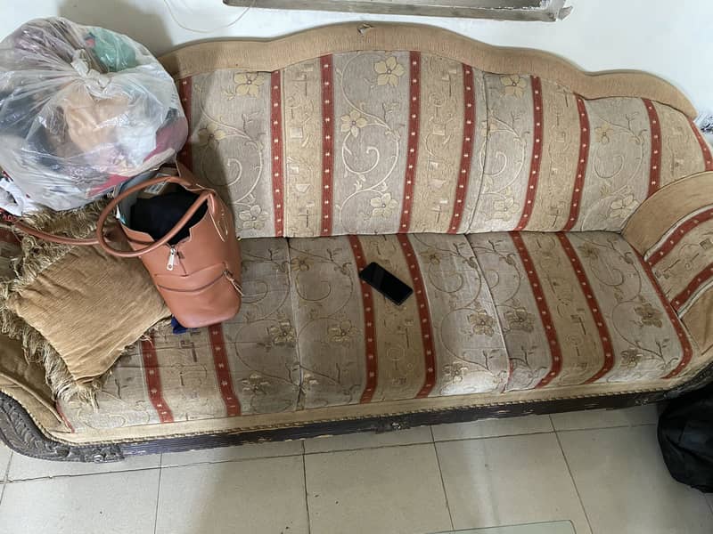 SOFA SET (7 SETTER) 1