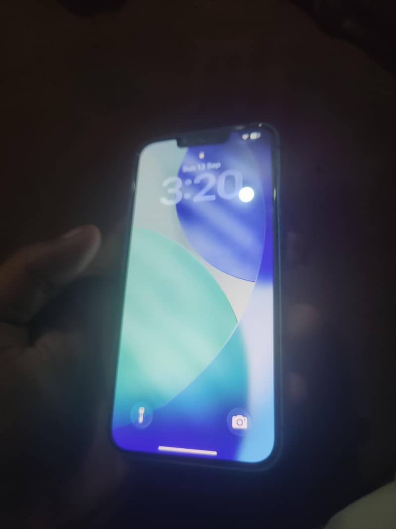 Apple iPhone 13 1